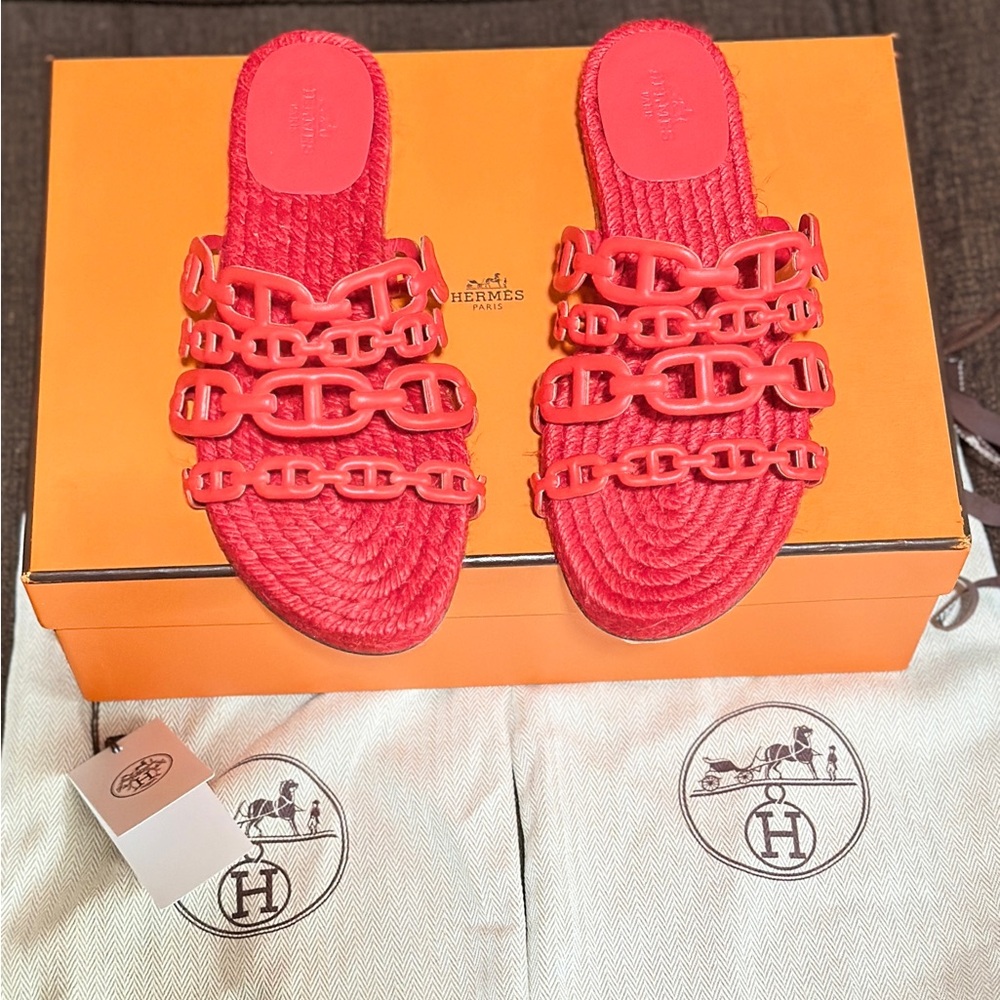 NWOT HERMES ANCONE Espadrilles Fem ancone Rouge Bali sandals size 35